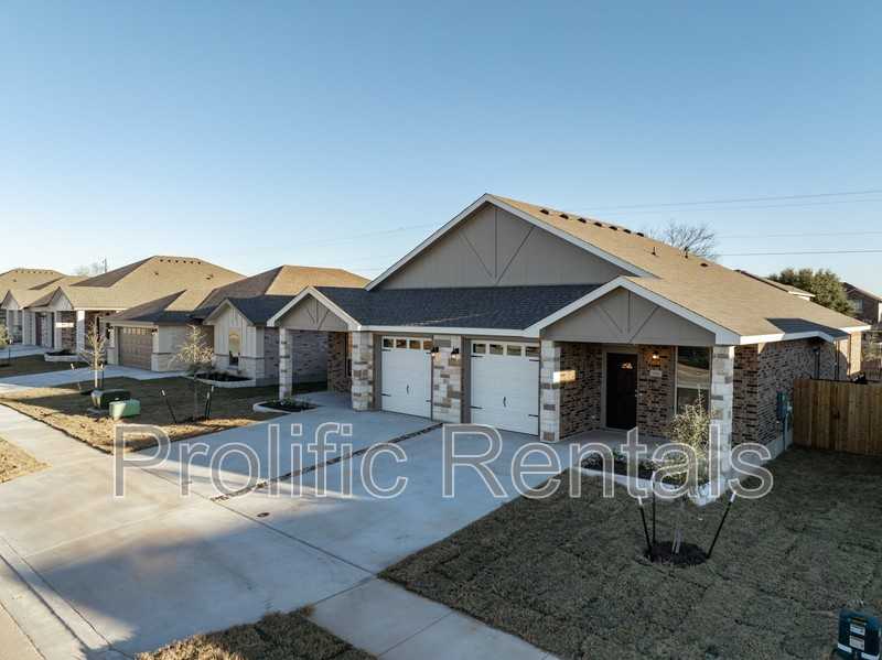 5200 Rose Garden Loop - Photo 6 of 27