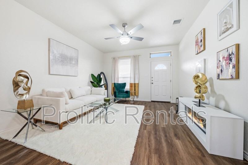 5200 Rose Garden Loop - Photo 7 of 27