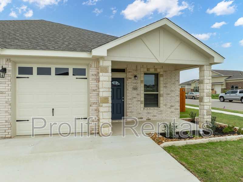5101 Rose Petal Ct - Photo 3 of 27