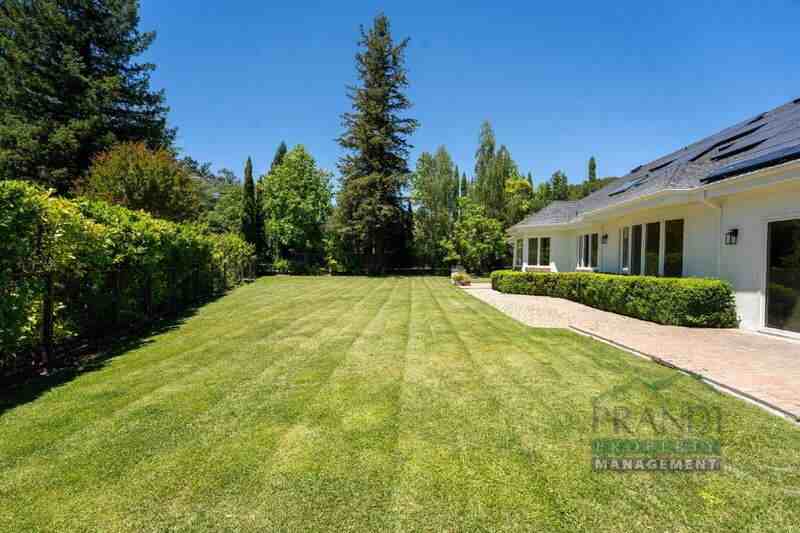 121 Laurel Grove Ave - Photo 5 of 42