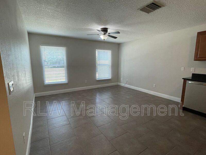 528 E Citrus Ave #1 - Photo 5 of 12