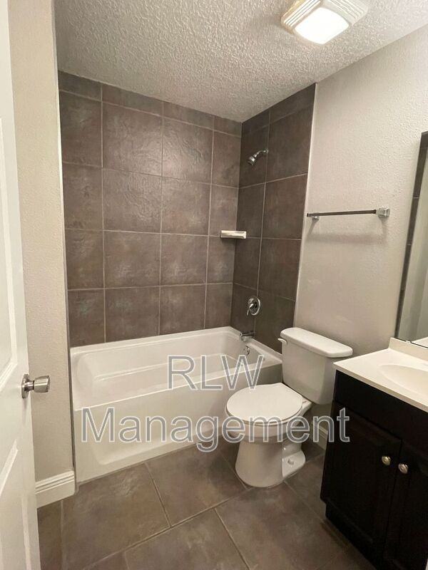 528 E Citrus Ave #1 - Photo 7 of 12