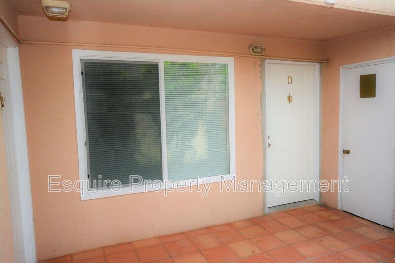 154 E C St #D - Photo 2 of 10