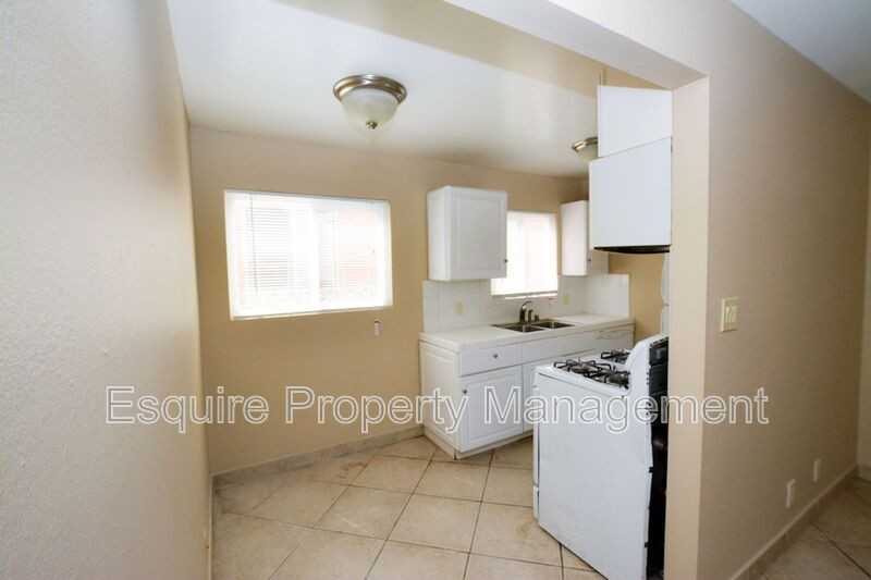 154 E C St #D - Photo 6 of 10