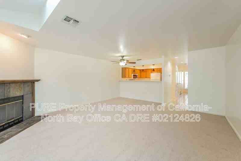 599 Spruce St - Photo 4 of 29