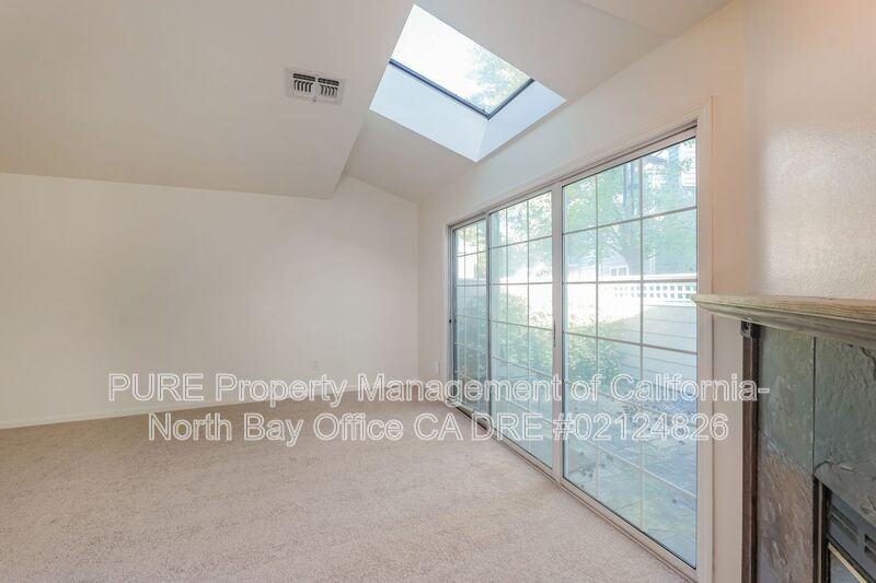 599 Spruce St - Photo 6 of 29