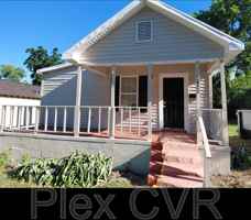 featured image of 2822 Colorado St