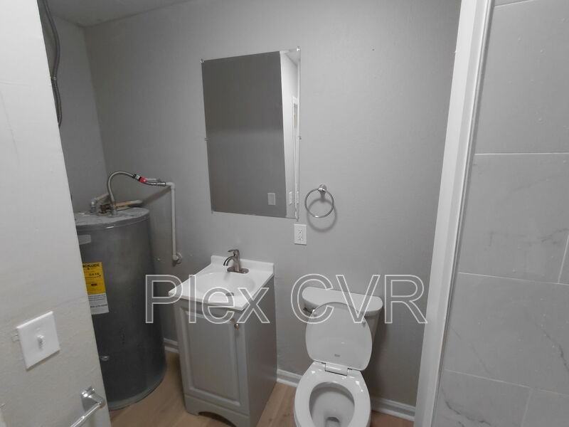 2822 Colorado St - Photo 5 of 8