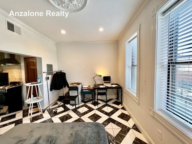 3 N Hudson St #1 - Photo 7 of 11