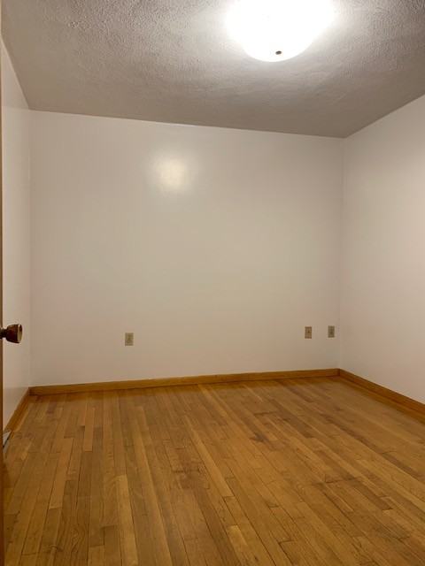 22 Thacher St #1