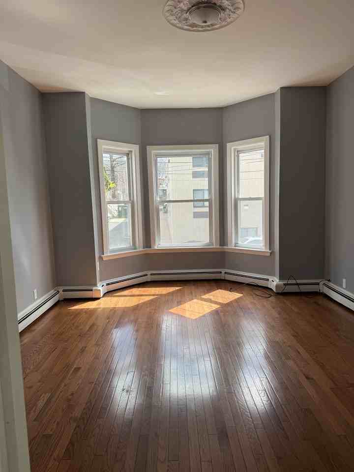 6 W Eagle St #1 - Photo 3 of 10