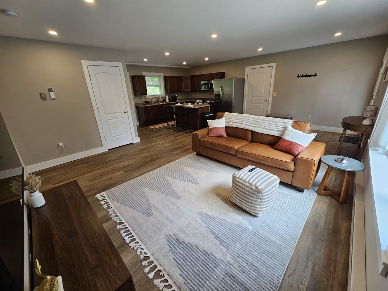 30 Pine St #1