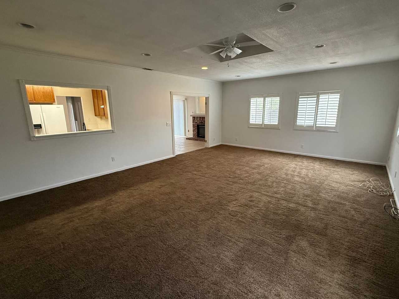 15191 Farmington Ct - Photo 3 of 29