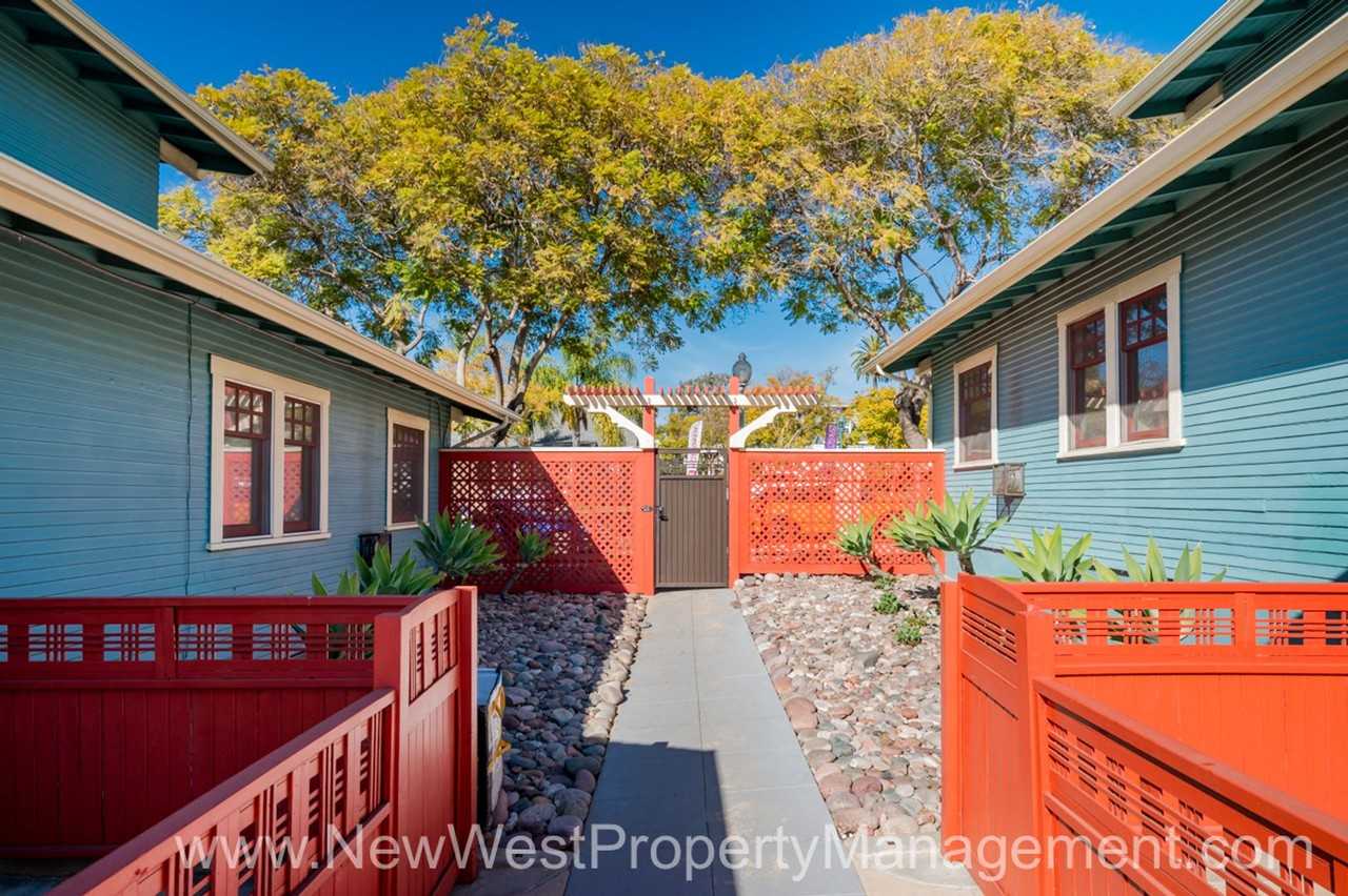 2419 Market St #B - Photo 2 of 16