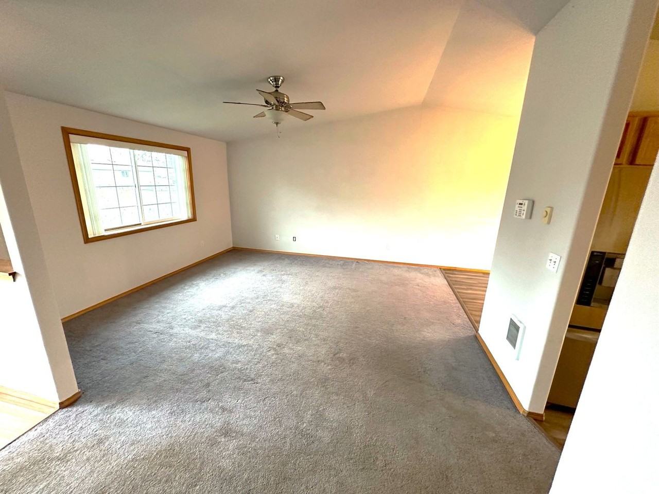 1904 Starker Pl - Photo 4 of 13