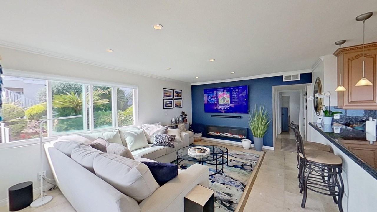 21722 Ocean Vista Dr #D - Photo 6 of 33