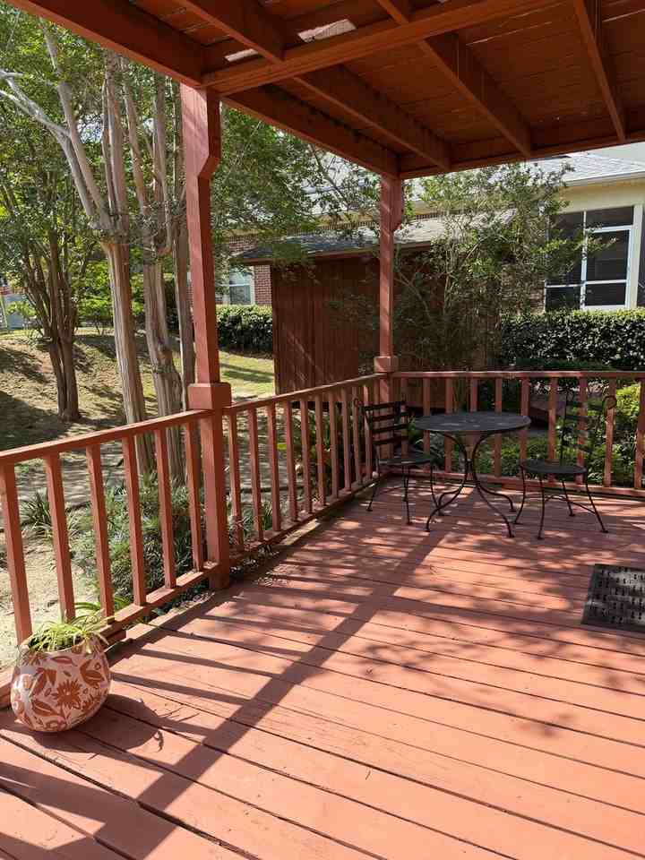 520 E Pensacola St - Photo 4 of 48