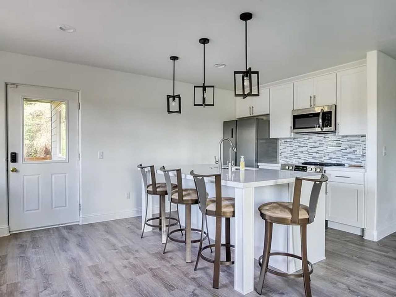 10951 Se 62nd St - Photo 2 of 20