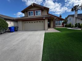 featured image of 10295 Moorpark St