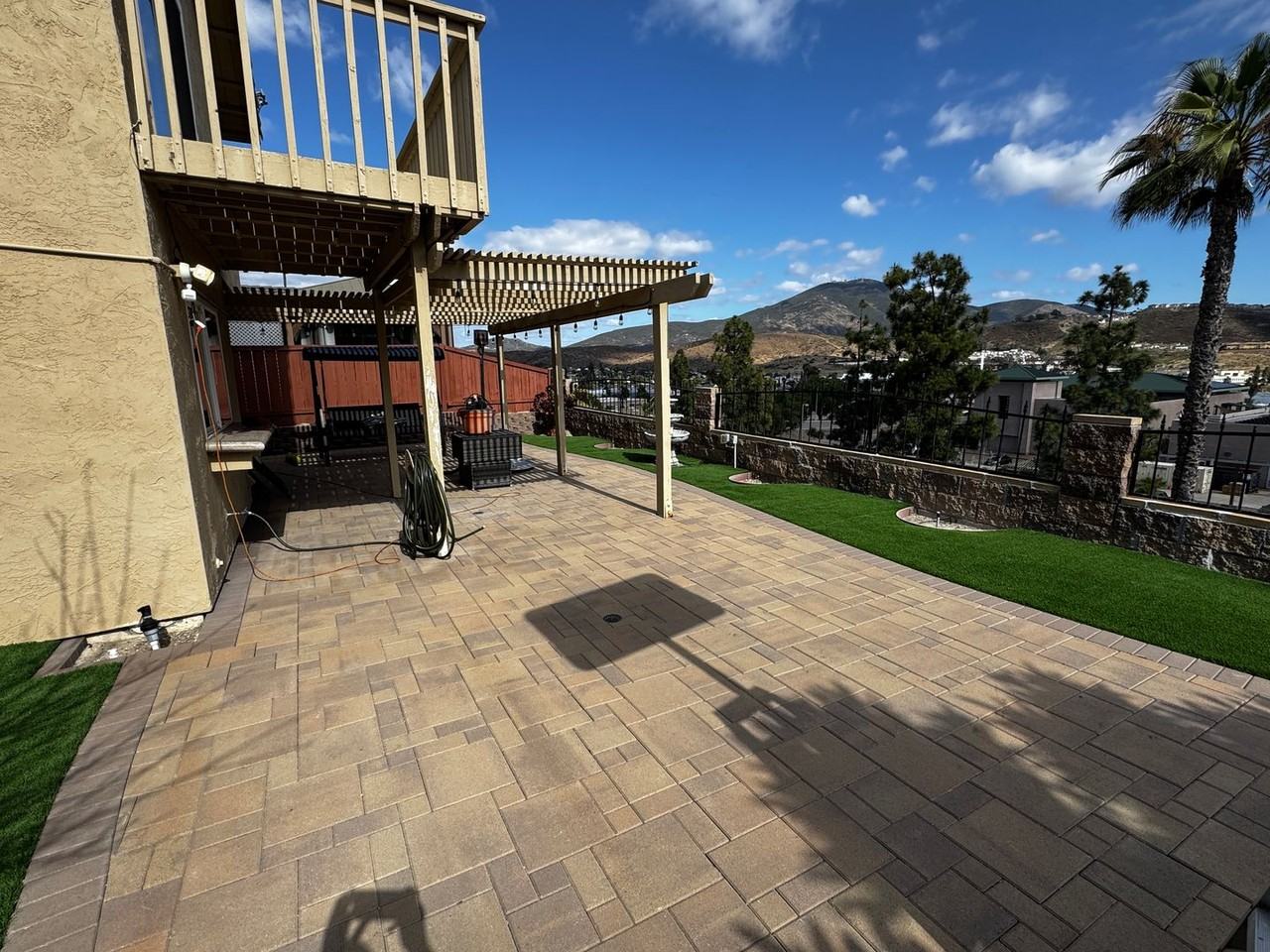 10295 Moorpark St - Photo 5 of 7