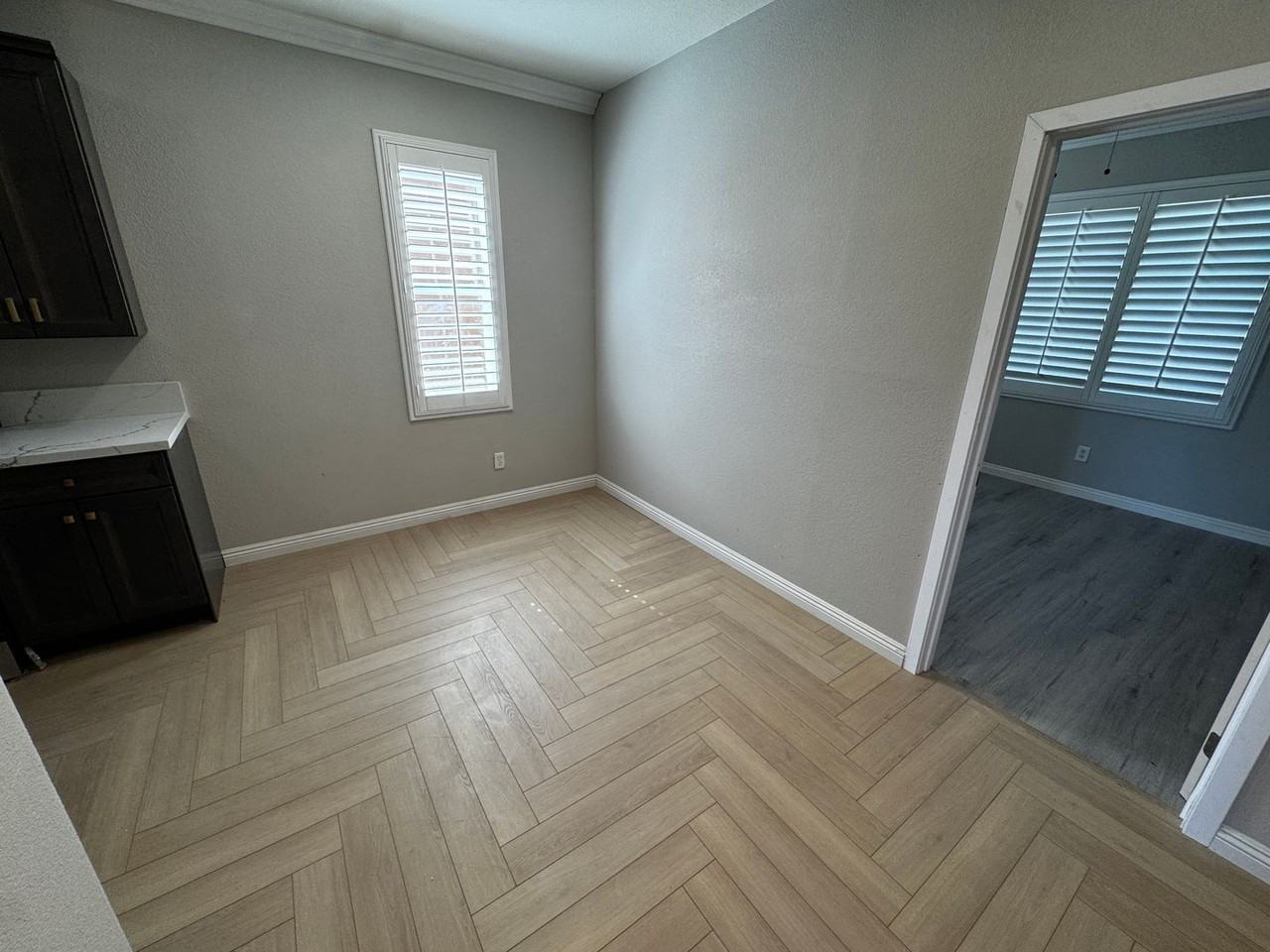 29216 Azara St - Photo 3 of 9