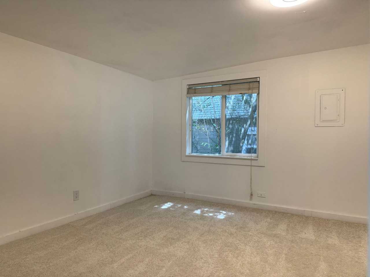 5536 38th Ave Ne - Photo 6 of 17