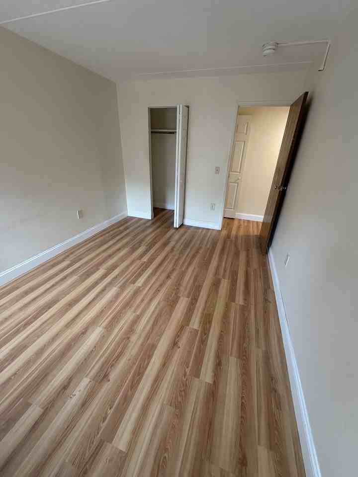 400 Massachusetts Ave #35 - Photo 5 of 13