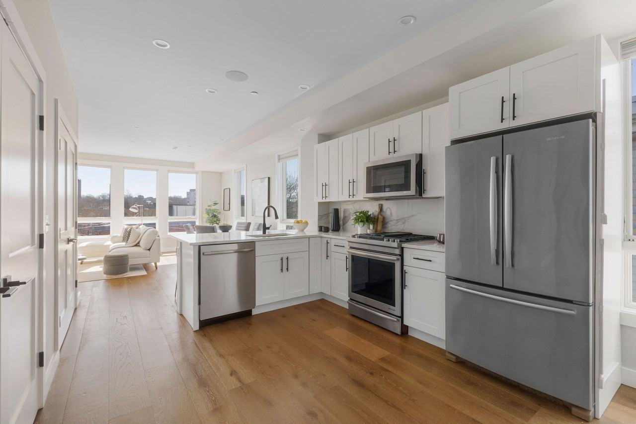 17 Chestnut Ave #3 - Photo 3 of 17