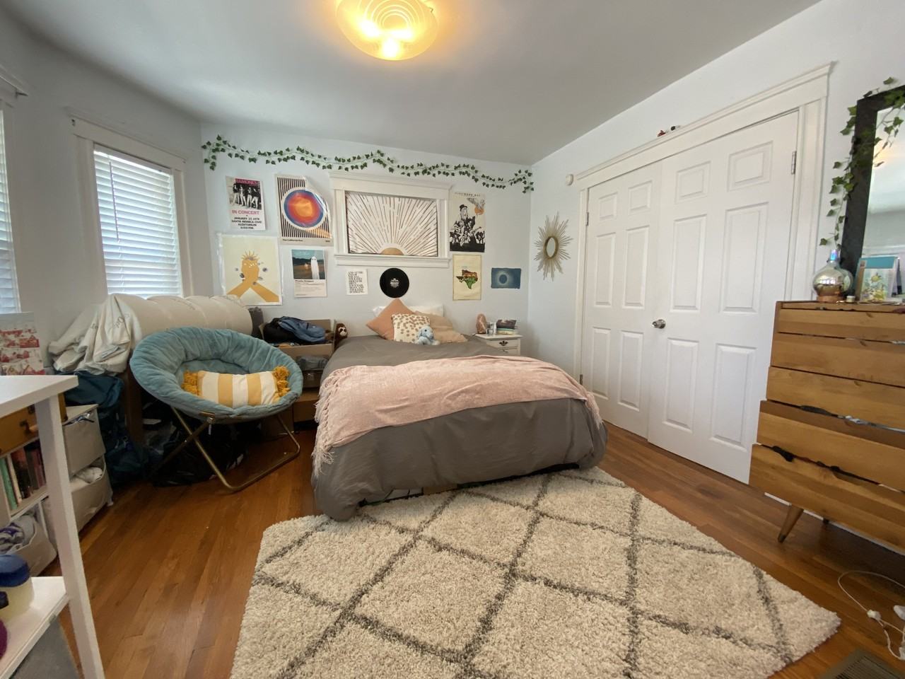 2 Vassar St #1 - Photo 5 of 11