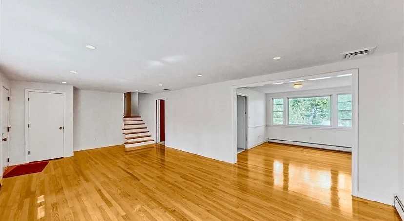 57 Spy Pond Ln - Photo 2 of 10