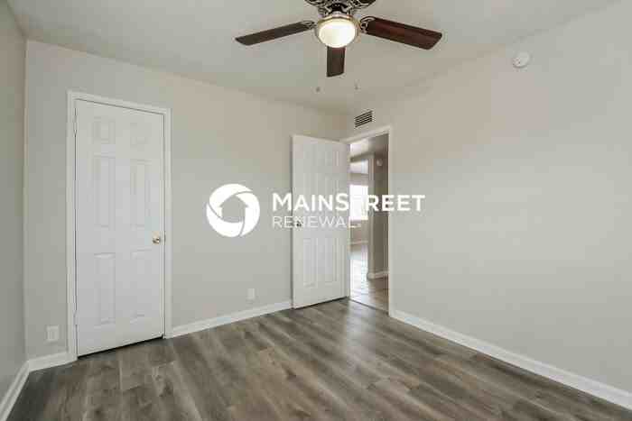 6122 E Sylvane St - Photo 7 of 16