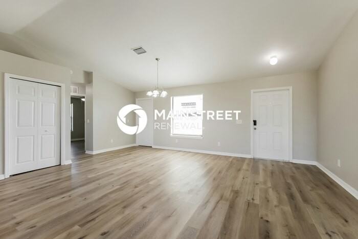 2806 58th St W - Photo 3 of 16
