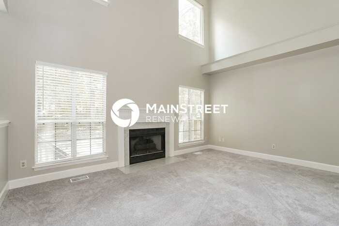 1011 Nighthawk Ln - Photo 4 of 18