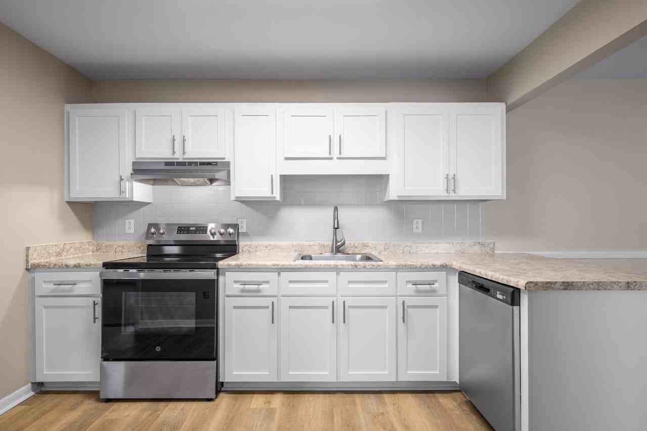Riverlands Apartments - Photo 3 of 17