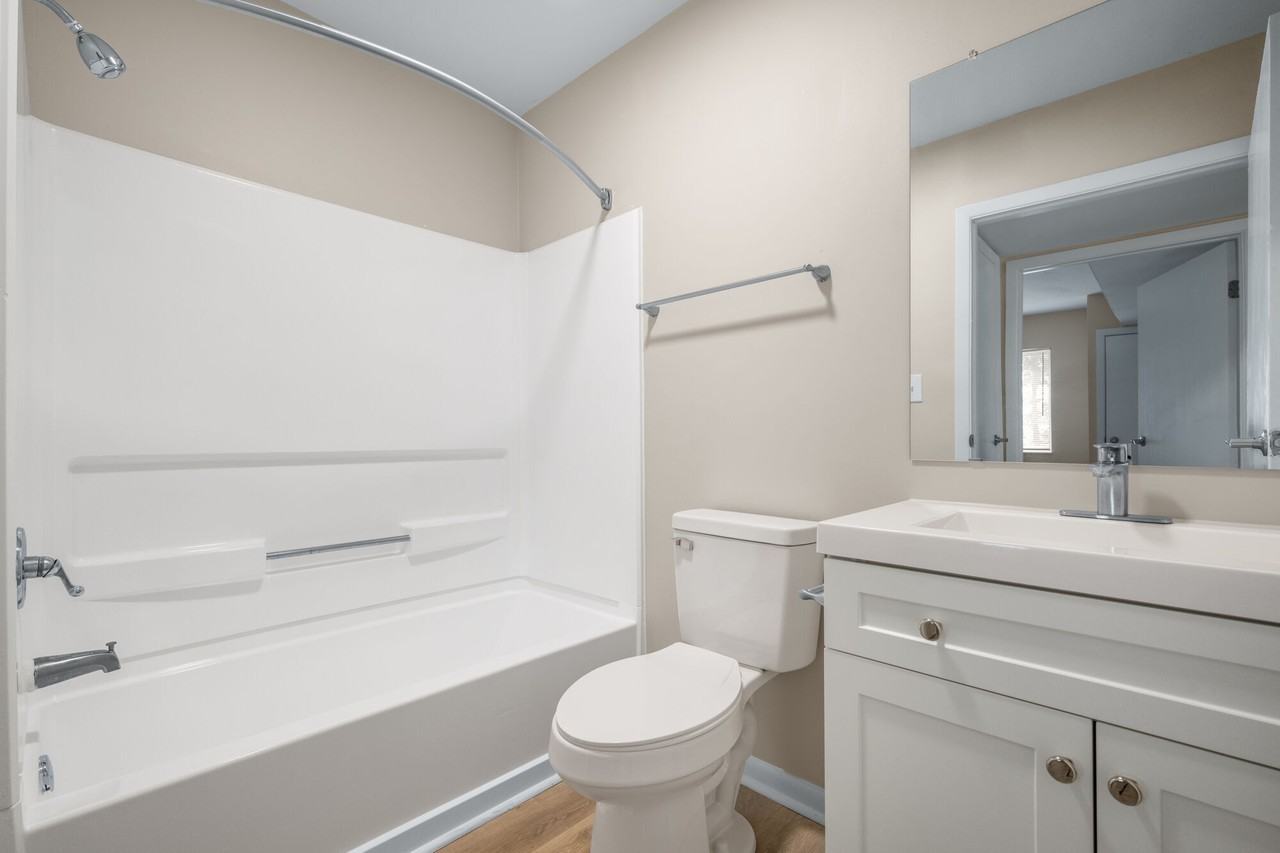 Riverlands Apartments - Photo 6 of 17