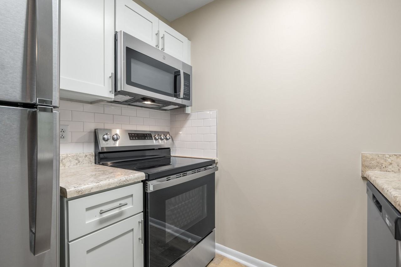 Riverlands Apartments - Photo 7 of 17