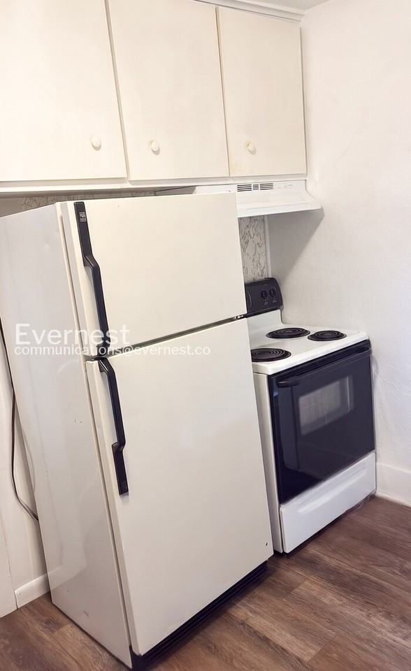 801 Smith St - Photo 6 of 19
