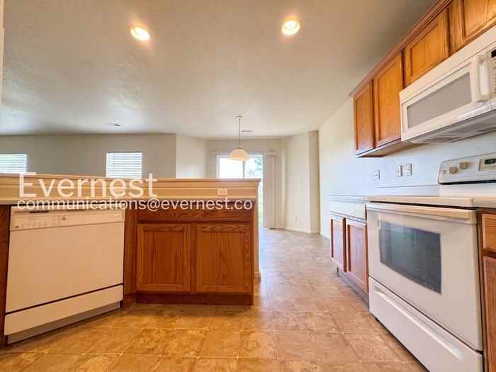 5849 Turnstone Pl - Photo 5 of 28