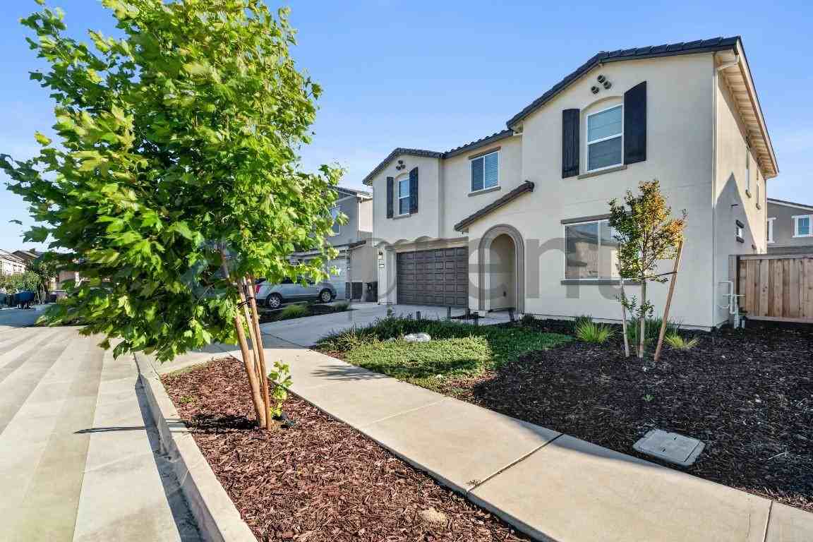 580 Rosedale Way - Photo 4 of 34
