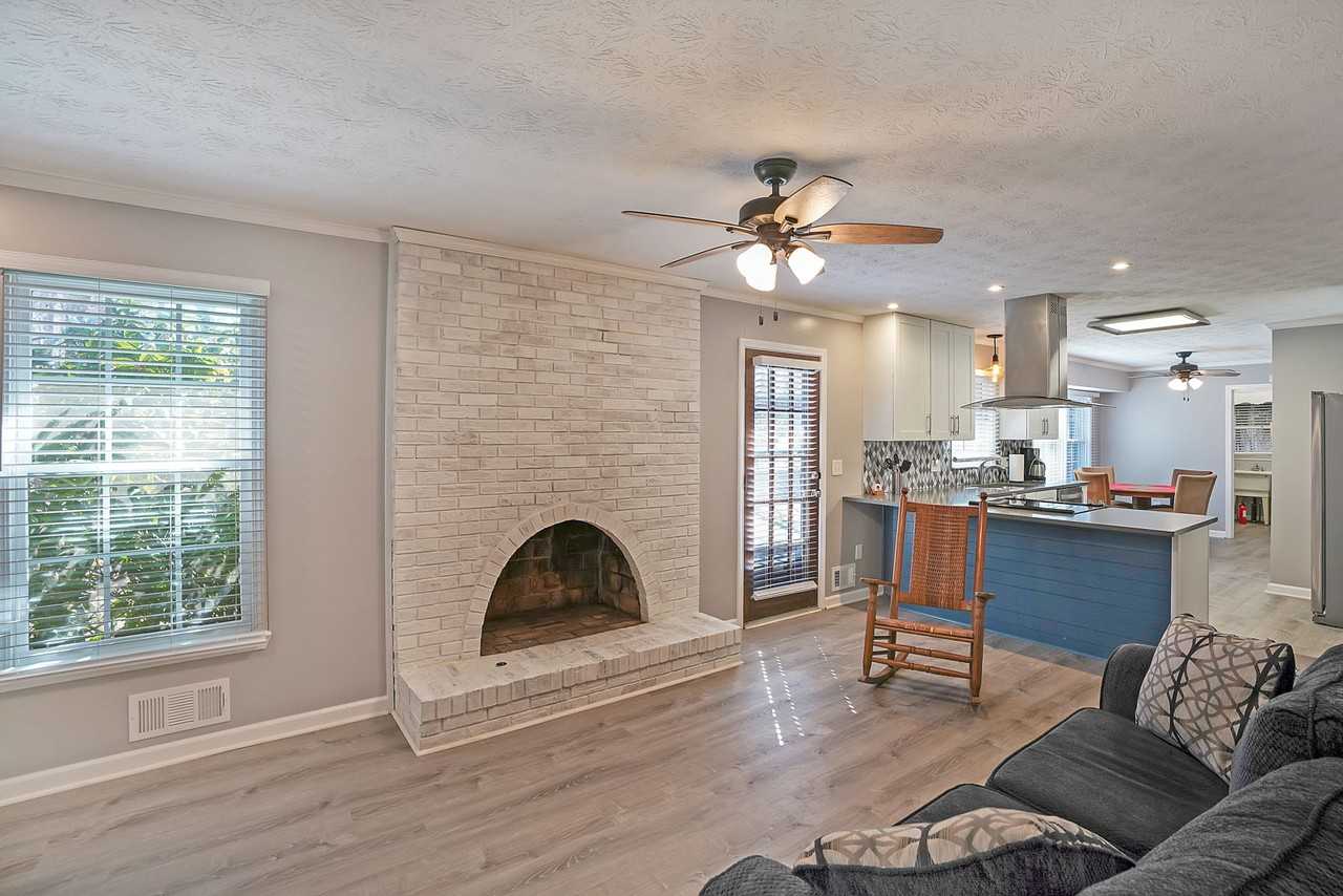 752 Mountainbrooke Cir - Photo 5 of 19
