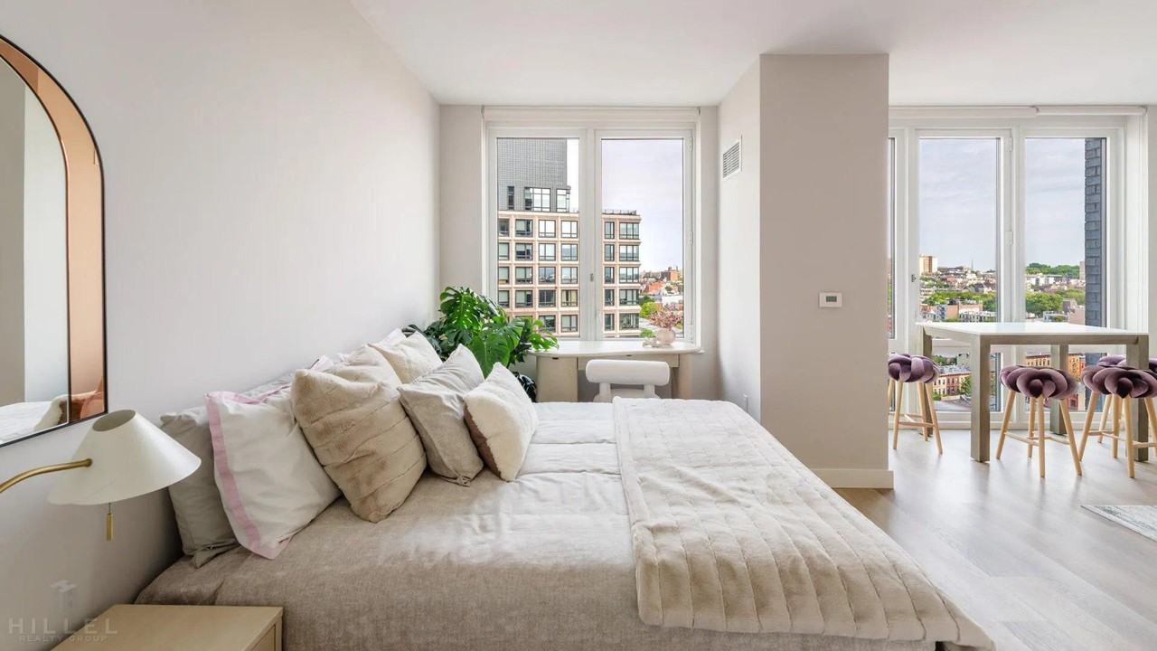 Dean St #216 - Photo 3 of 20