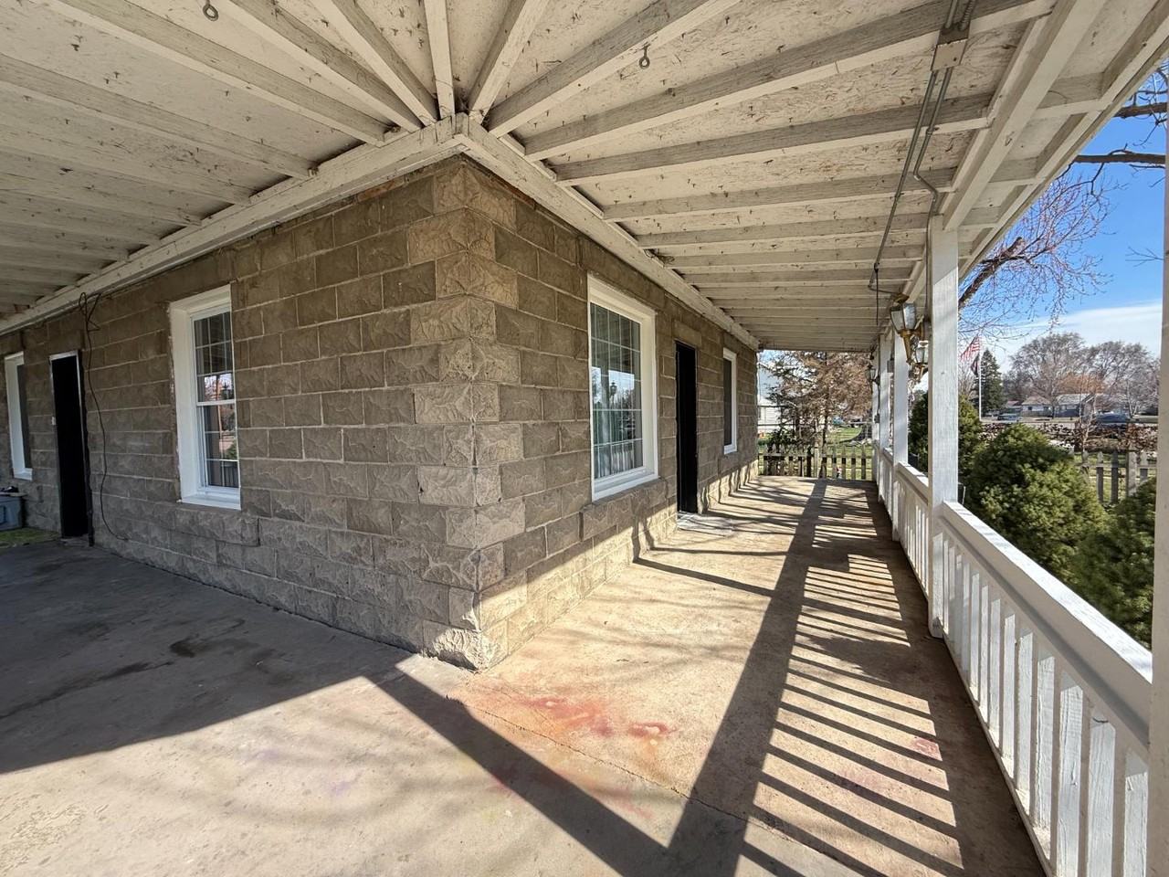 Stone House - Weiser - Photo 5 of 17