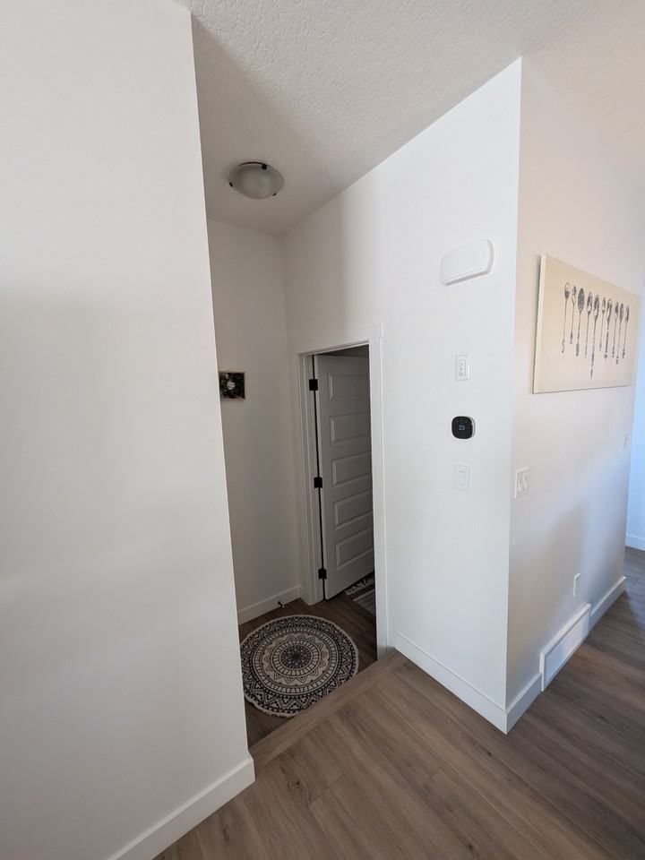 61 Silverton glen gate - Photo 3 of 23