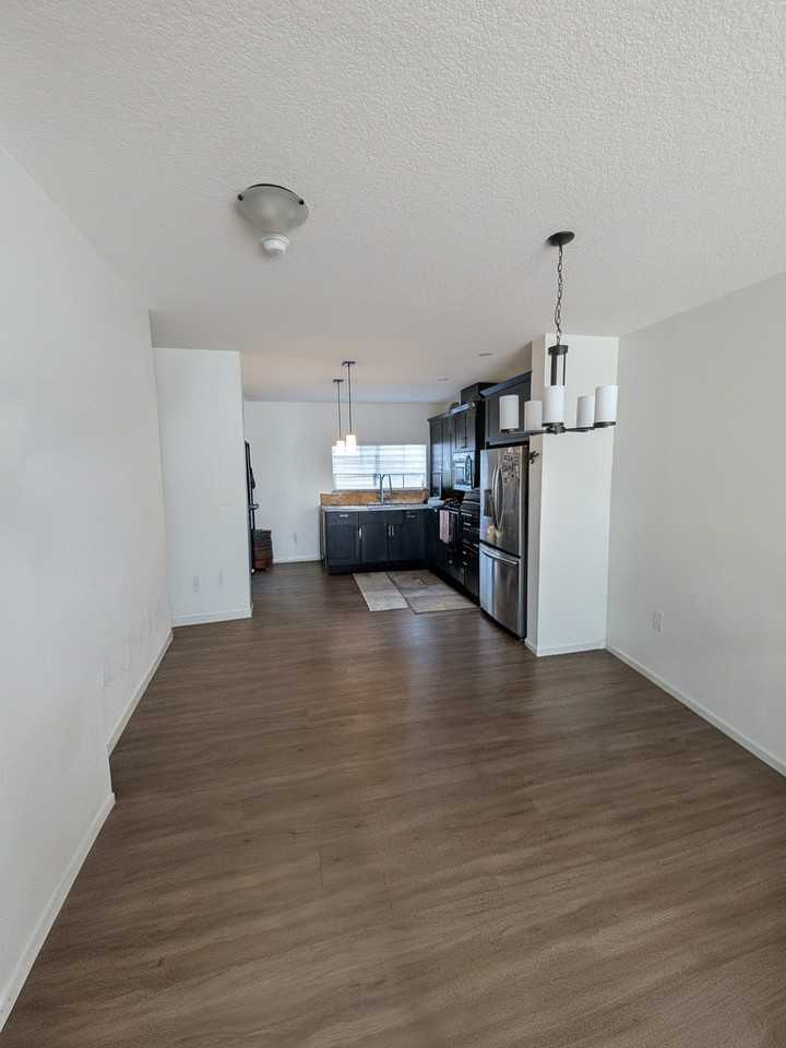 61 Silverton glen gate - Photo 6 of 23