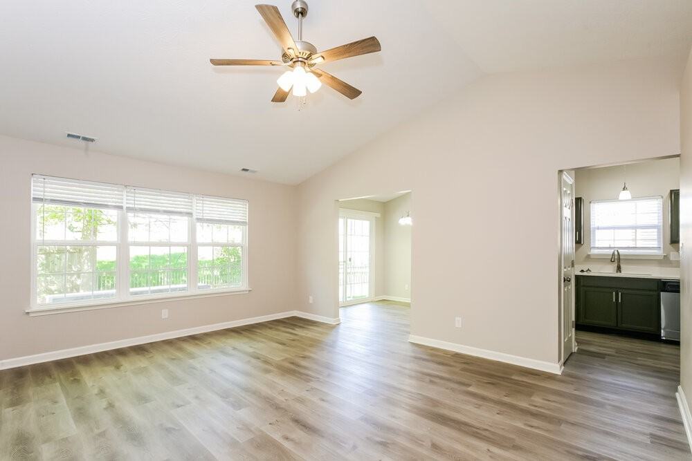 6114 King Lear Ct - Photo 3 of 15