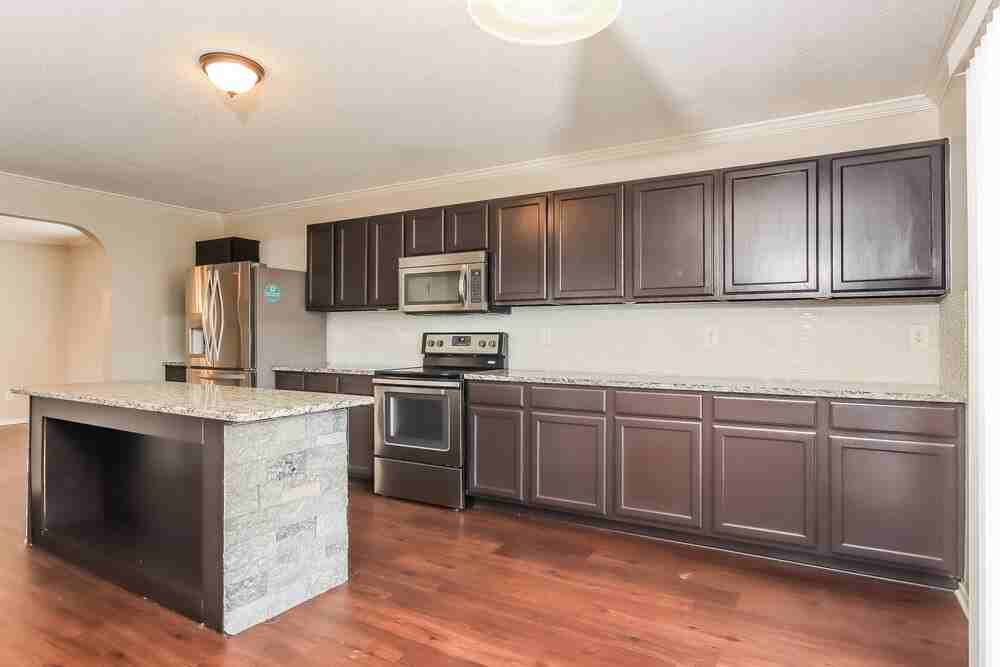 1005 Gelfield Rd - Photo 6 of 17