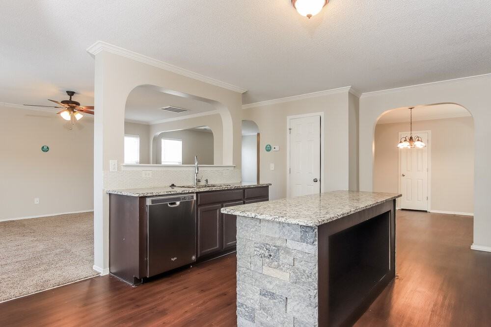 1005 Gelfield Rd - Photo 7 of 17