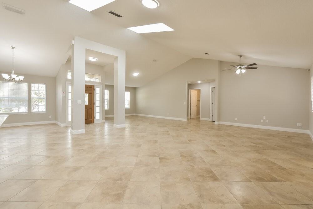 3035 Bluffton Cv - Photo 7 of 19