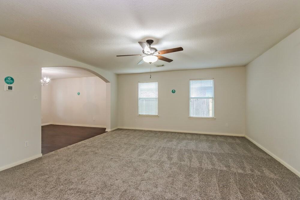 4422 Cannongate Dr - Photo 4 of 17