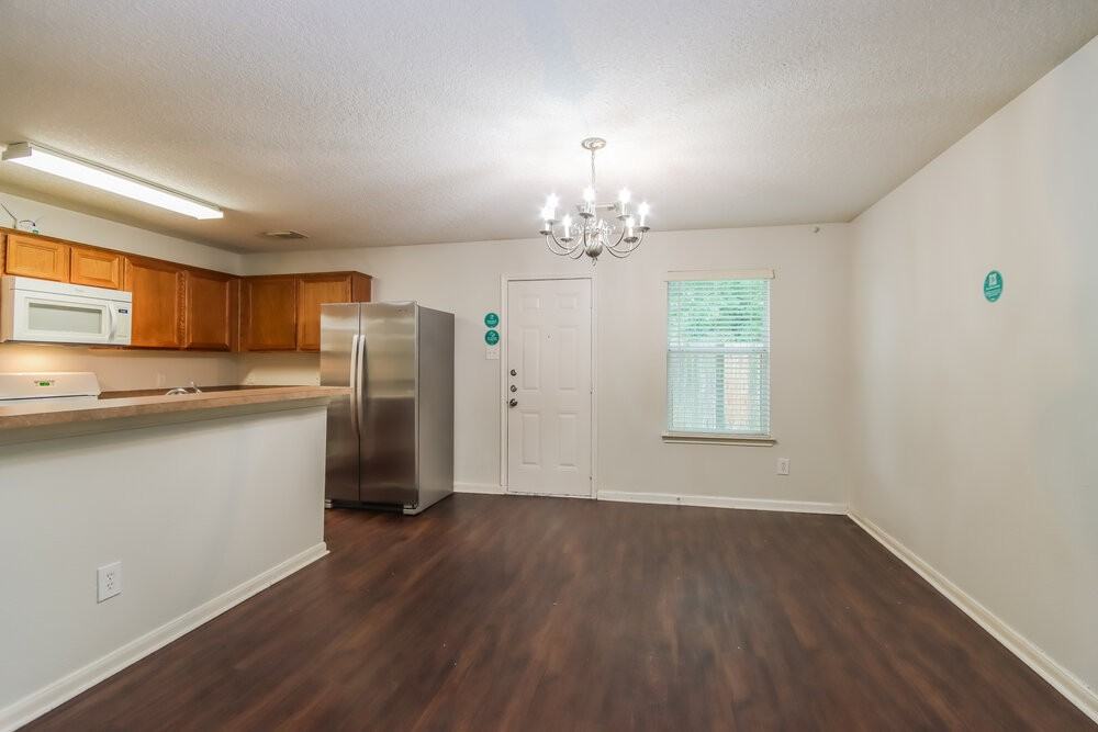 4422 Cannongate Dr - Photo 5 of 17